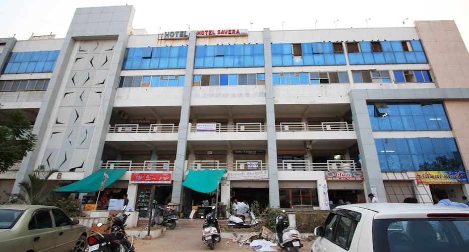 Hotel Savera Guest House, Ahmedabad 1